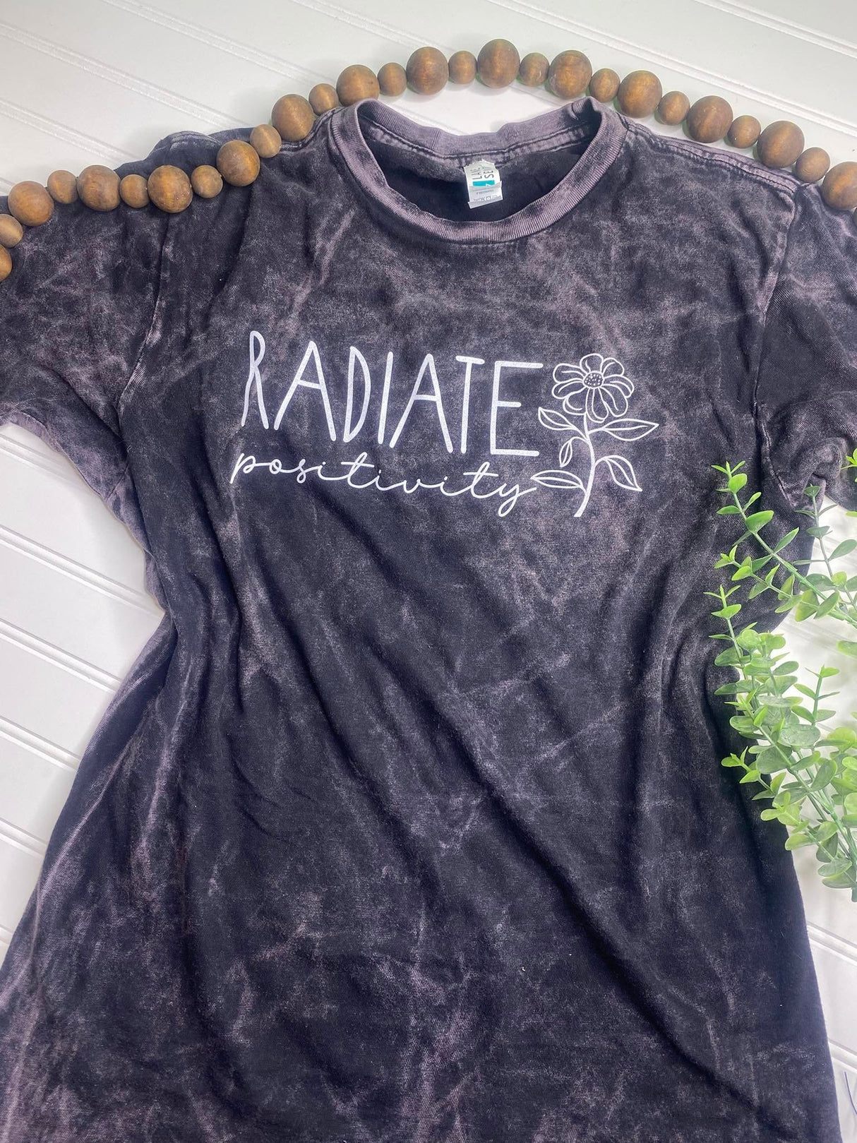 Radiate Positivity | Graphic Tee