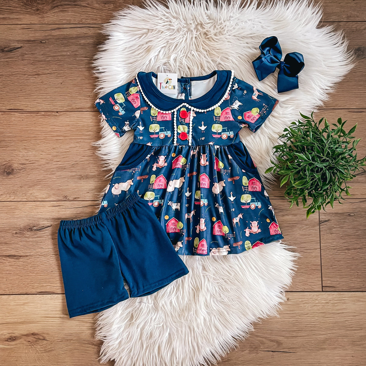 Barnyard Animals Shorts Set by Twocan