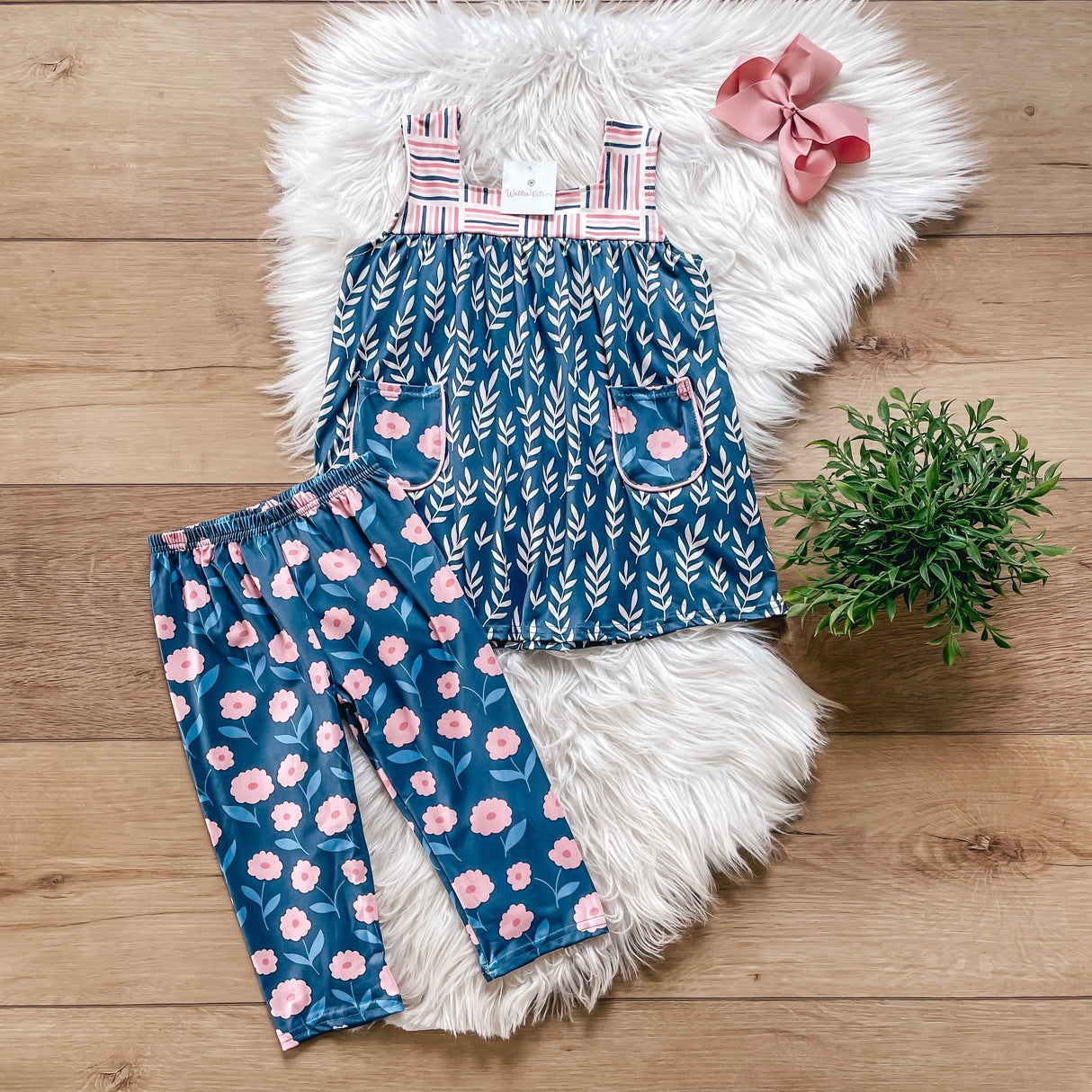 Pink Flowers w/ Leaves Capri Set by Wellie Kate