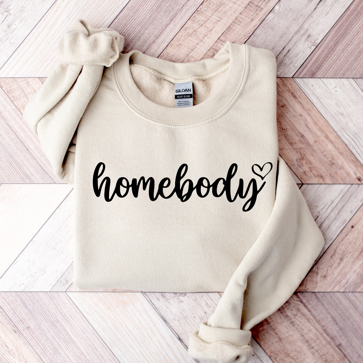 Homebody Heart | Graphic Sweatshirt