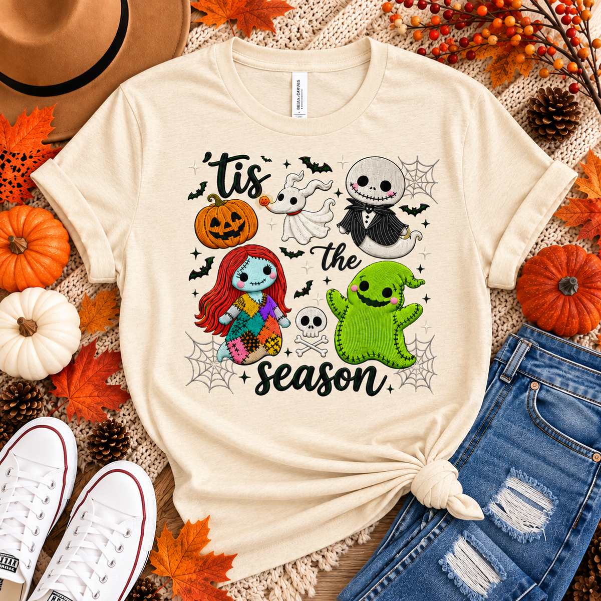Tis The Season Halloween Graphic Tee | Women's