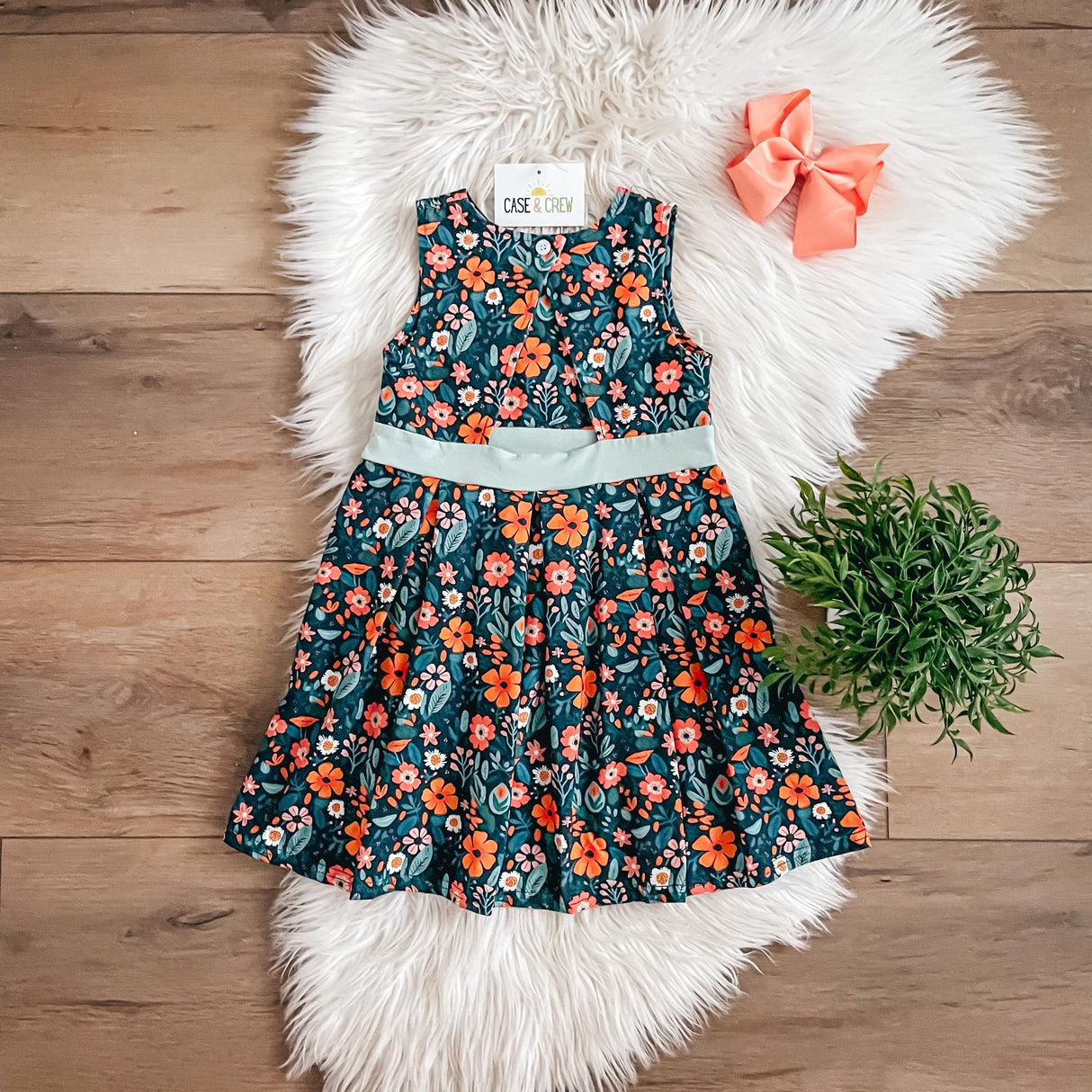 Green & Coral Floral Dress by Case & Crew