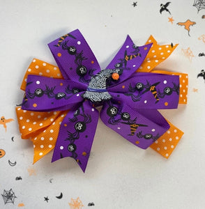 Witch Hats and Bats Deluxe Bow