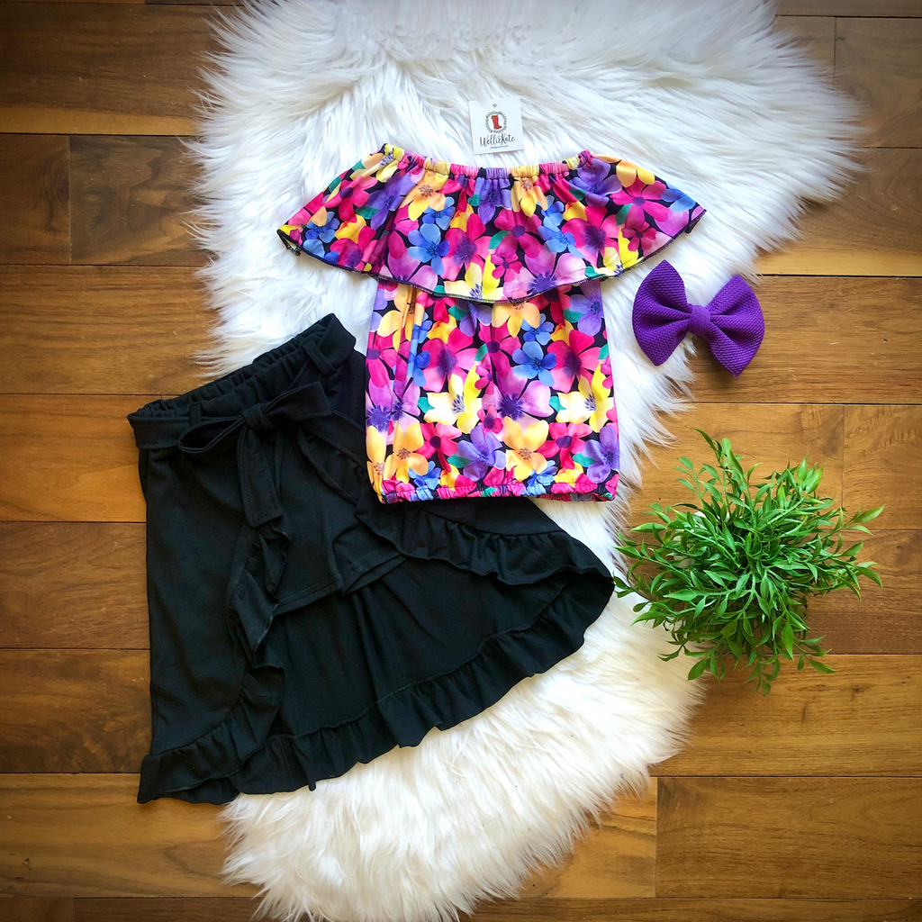 Bright Floral Open Skirt Shorts Set by Wellie Kate